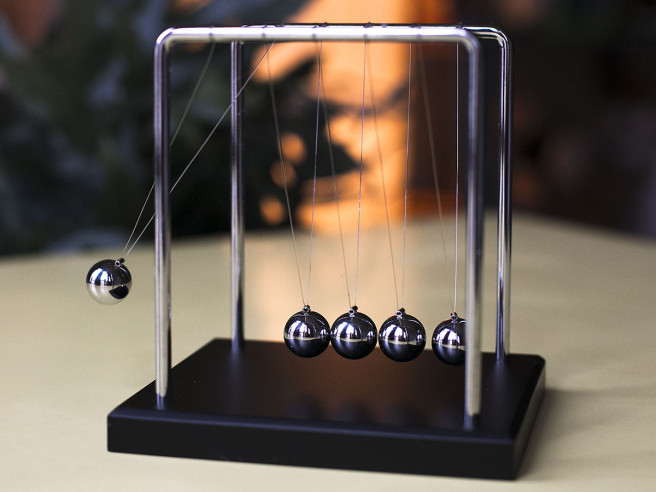 Newton Kinetic Balls Top Merken Winkel